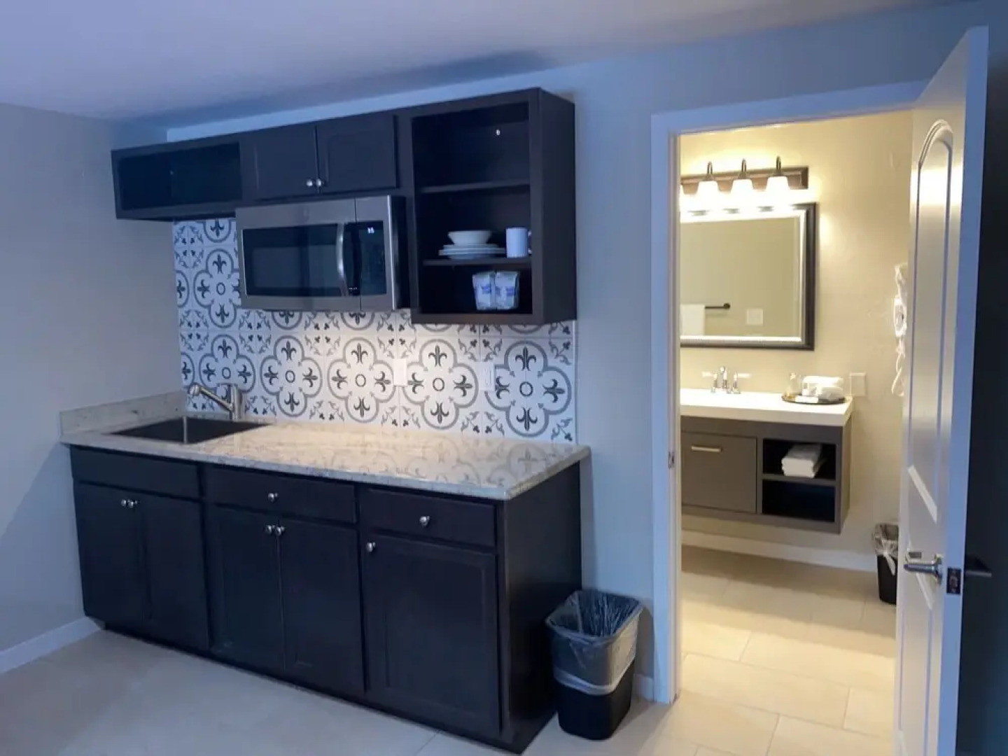 Bell & Main Studios 102