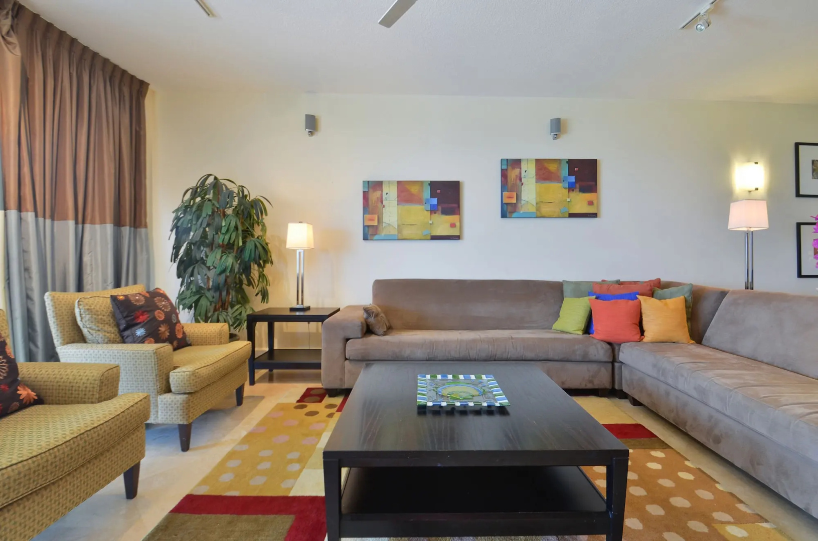 Mariner's Resort Villas & Marina