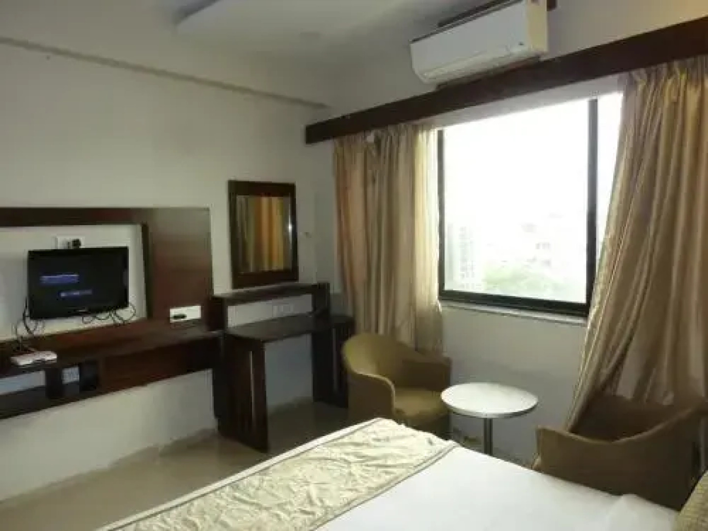 New Pride By Legacy by OYO Rooms