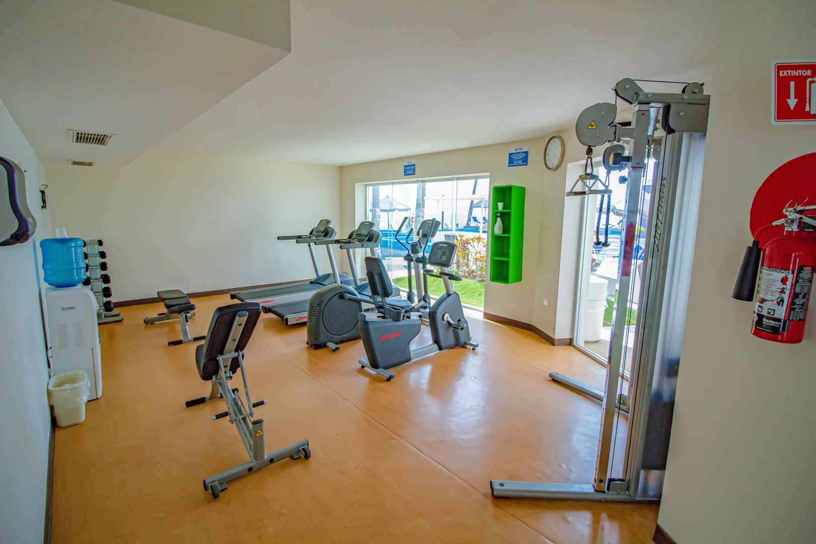 Oceano Palace Beach Resort