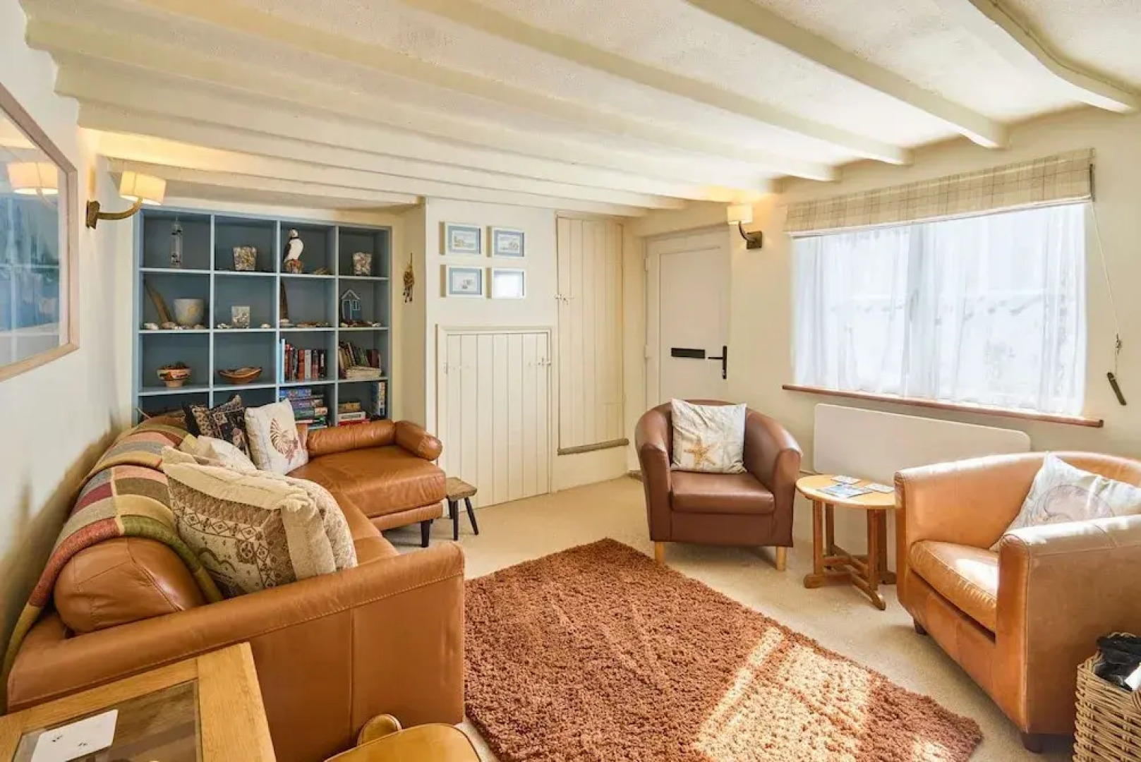 Host Stay Pebble Cottage