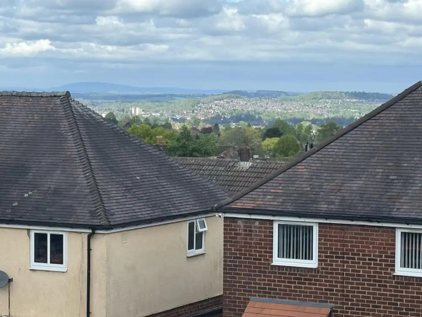 4 Bedrooms Full House Stourbridge Birmingham