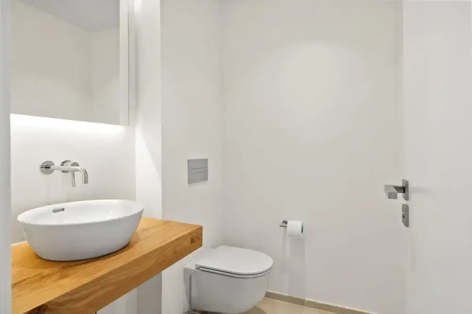 Hillside Flat With Pool in Palo Alto - Ref M49