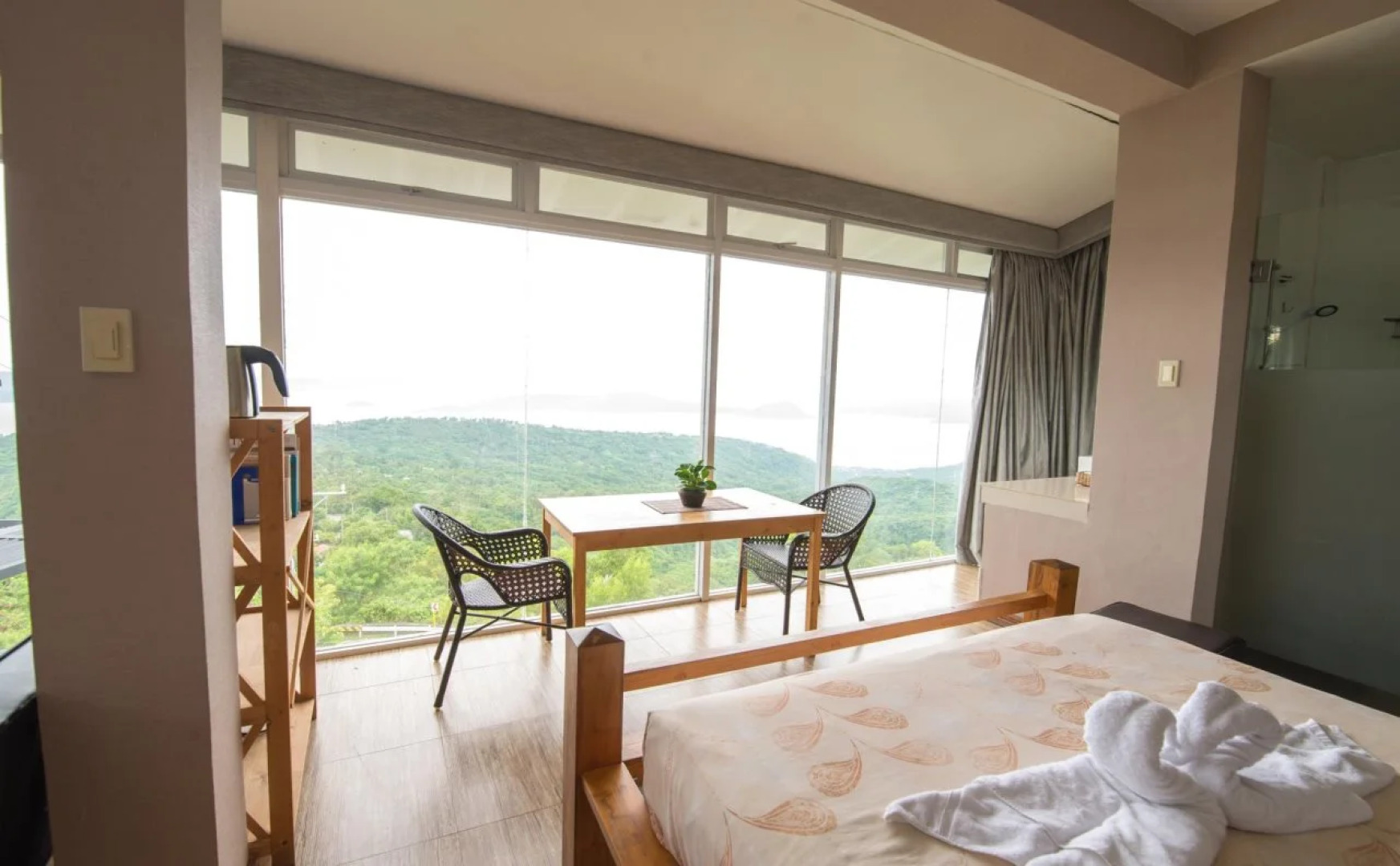 Casa Alegria Bed And Breakfast Tagaytay by Cocotel