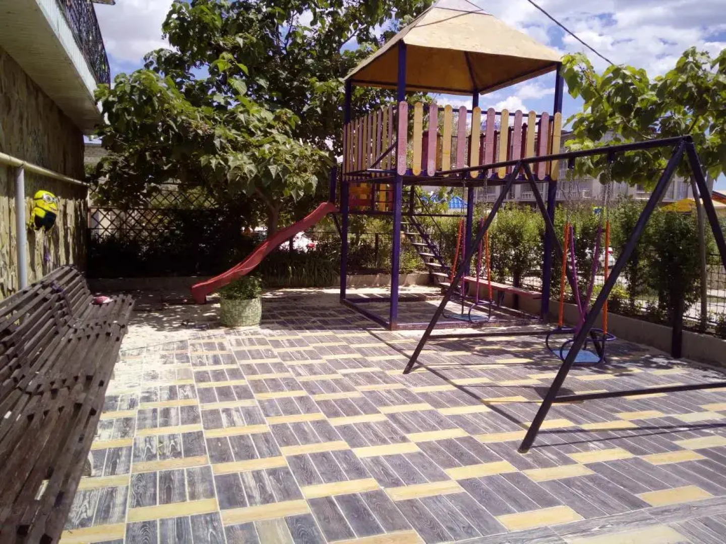 Zolotaya Rybka Guest House