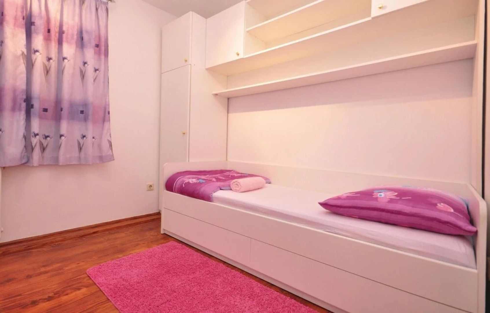 Amazing Home in Omis With Sauna, Wifi and 6 Bedrooms