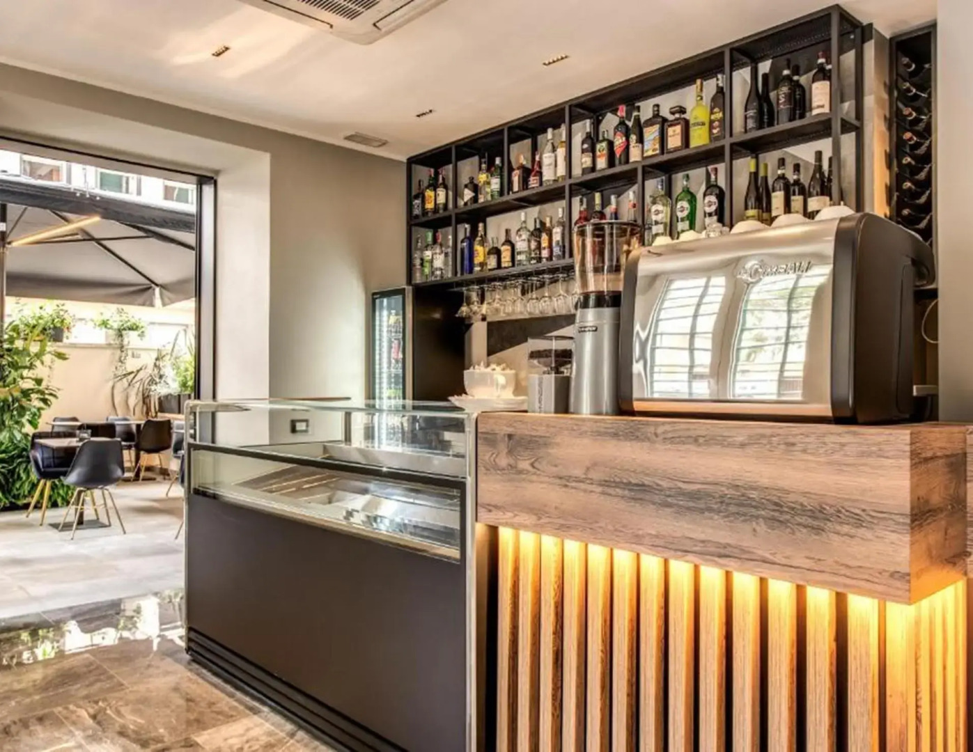 Apollo Boutique Hotel