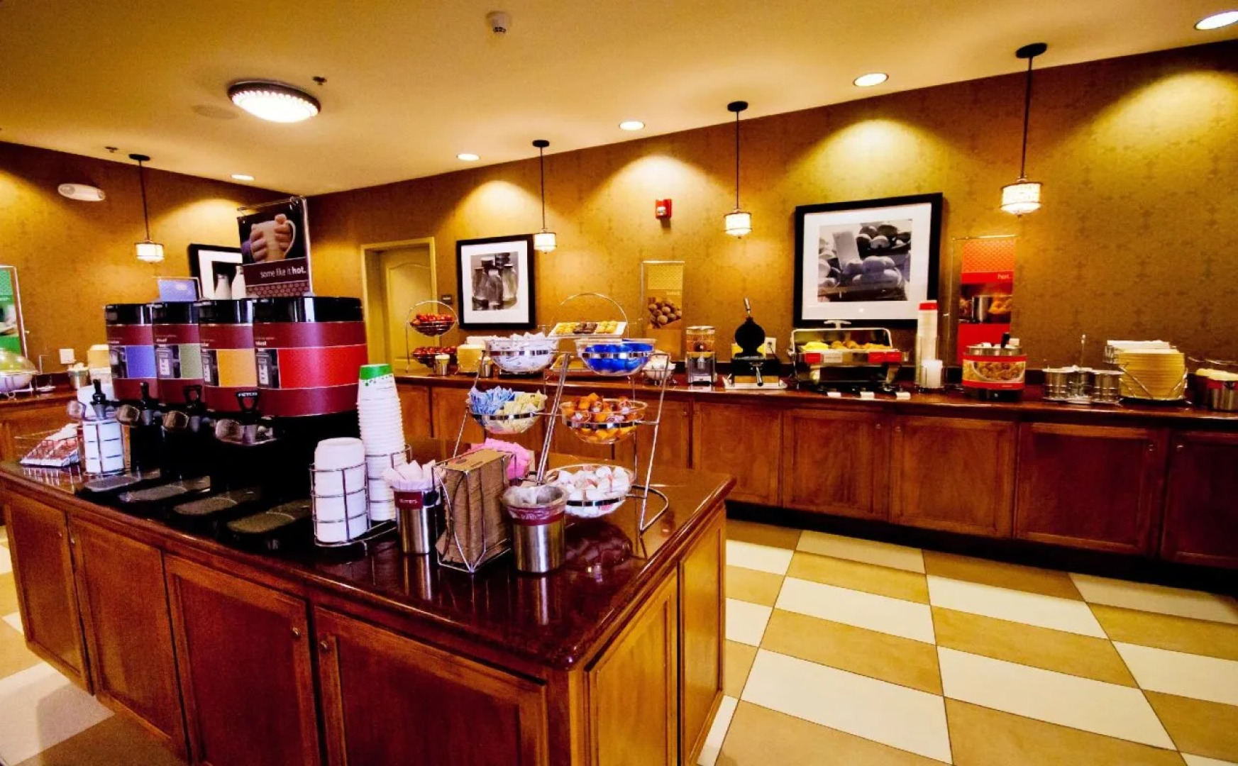 Hampton Inn & Suites Fresno