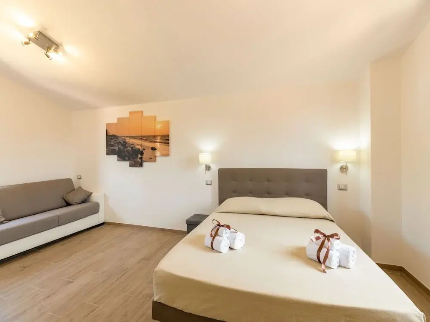 Apartment With Exclusive Swimming Pool