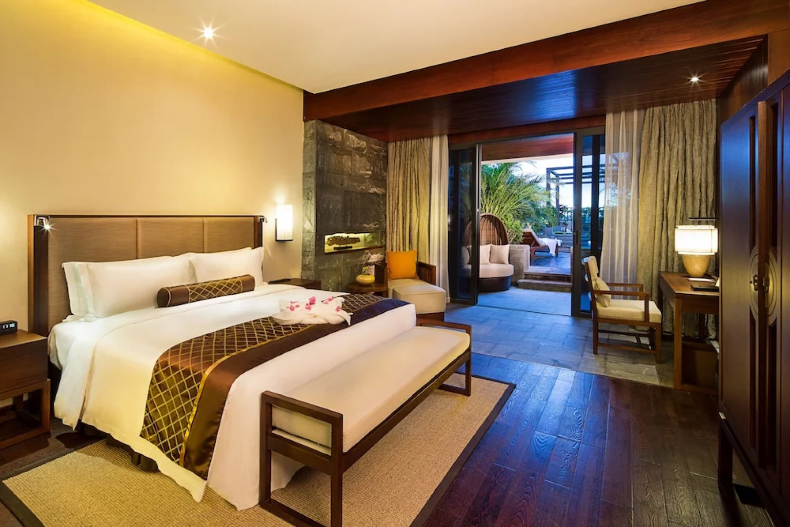 DoubleTree Resort by Hilton Hotel Hainan - Qixianling Hot Spring