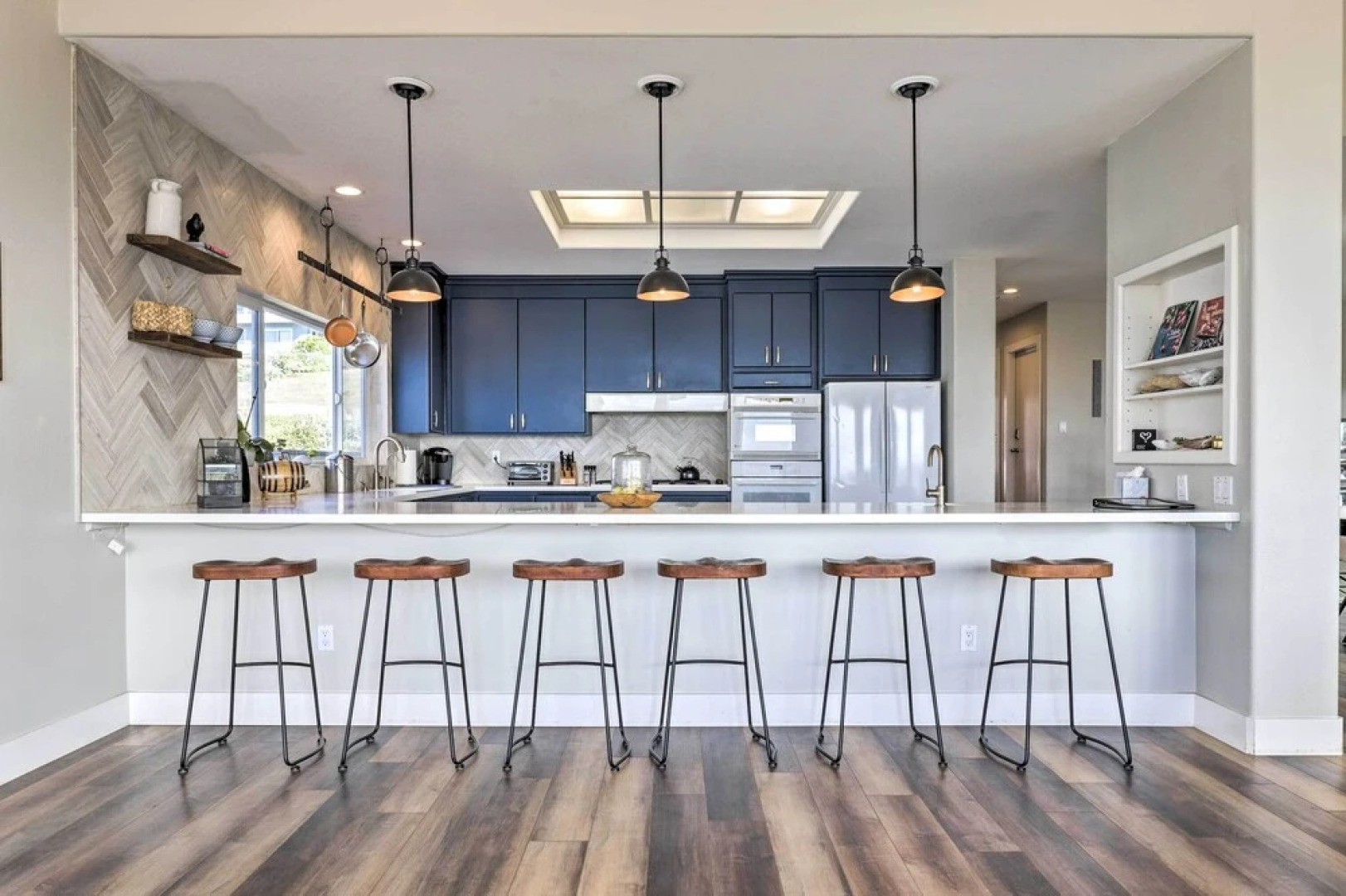 Remodeled Home w/ Spa & Deck: Walk to Dillon Beach