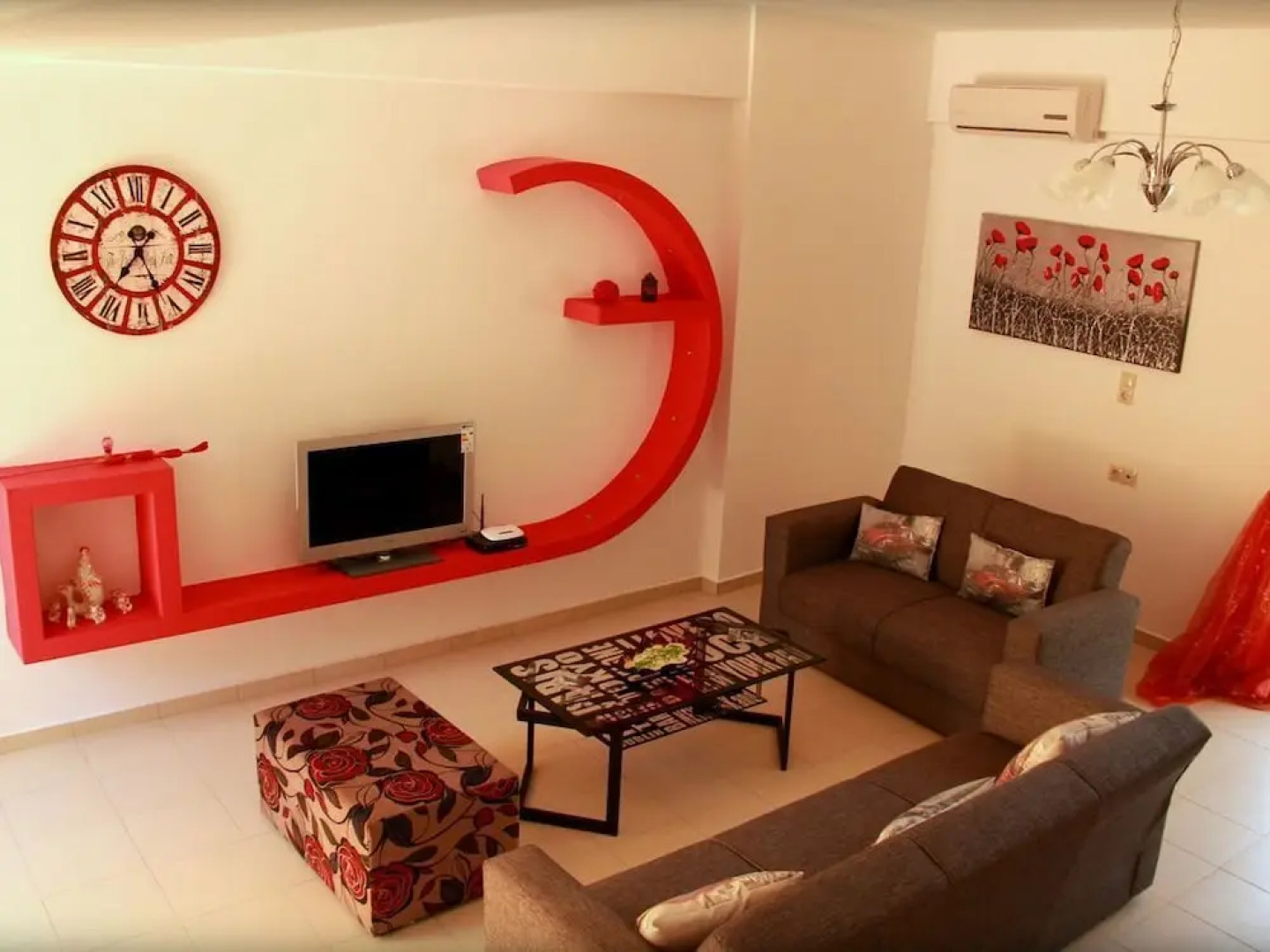 Pathos Villa by LeaderStay