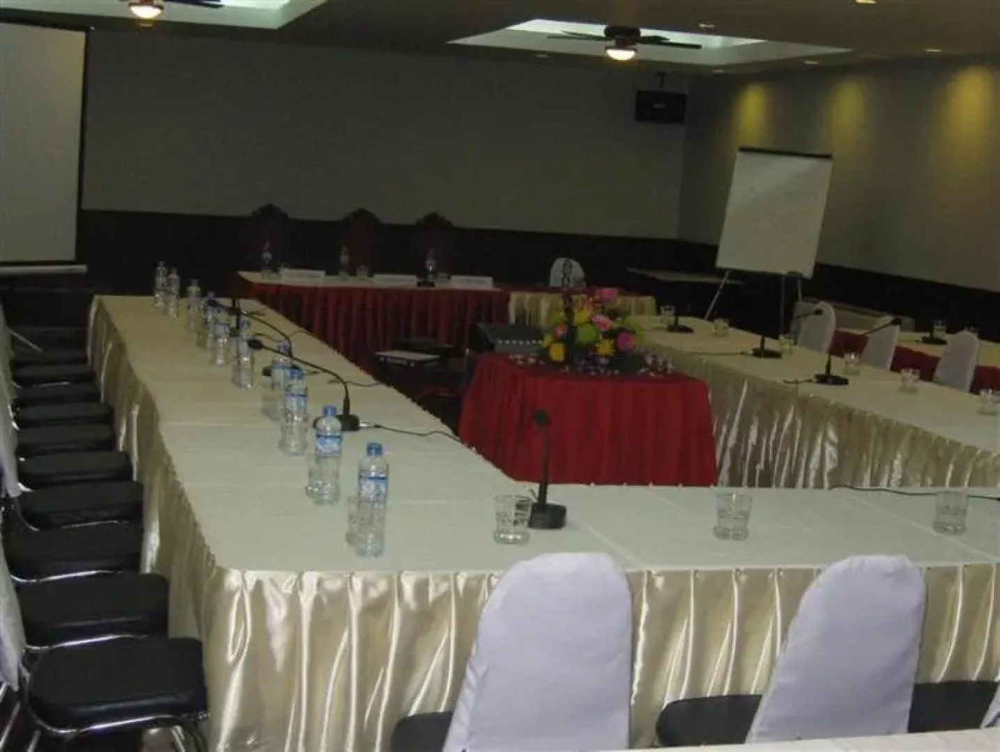 Chitchareune Mouangluang Hotel