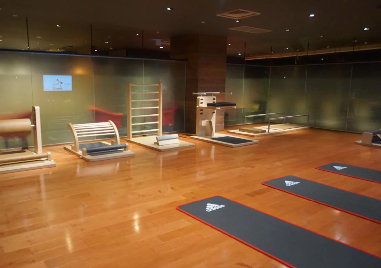 Lake Akan Tsuruga Wings