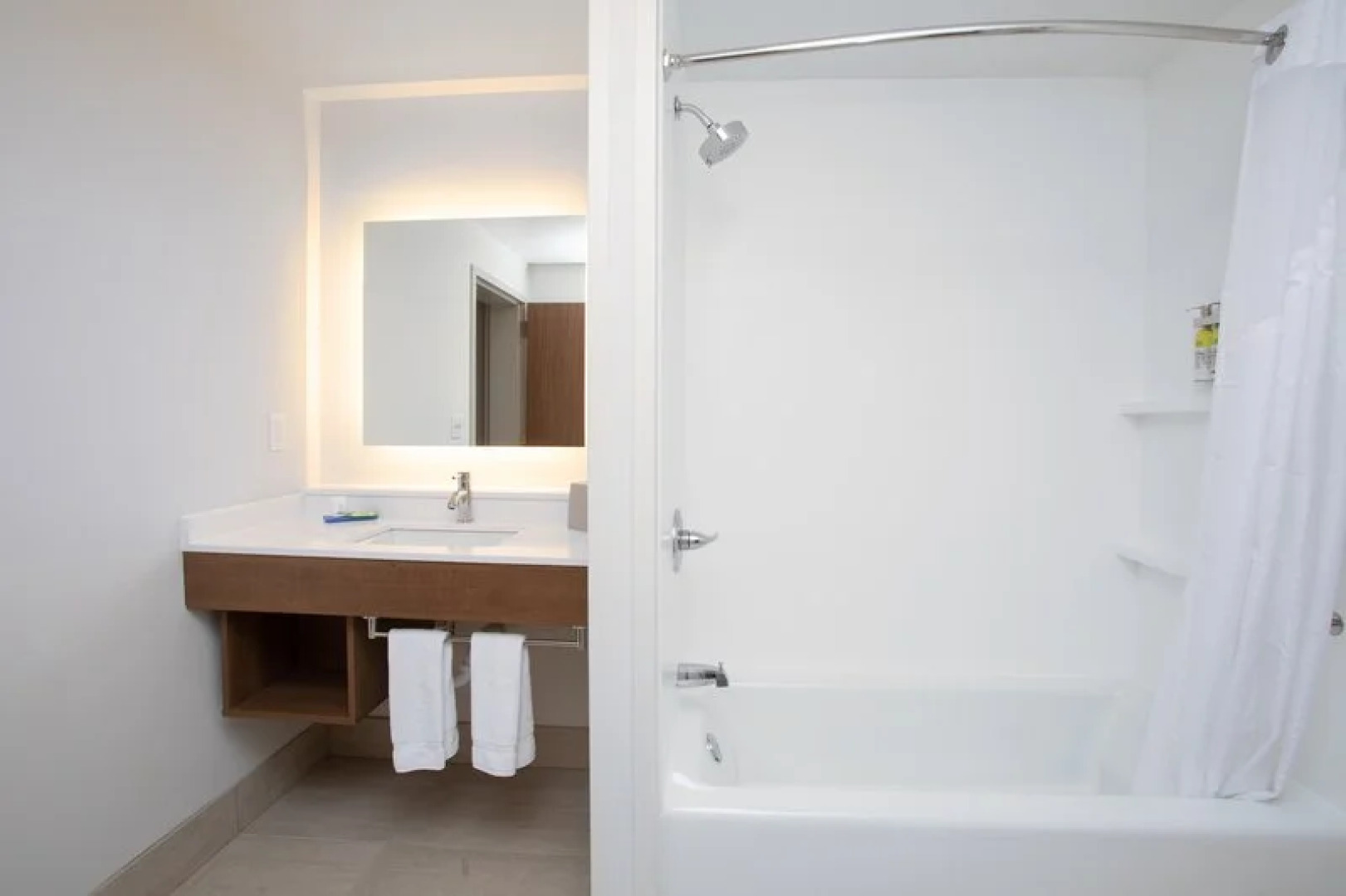 Holiday Inn Express & Suites Goodland