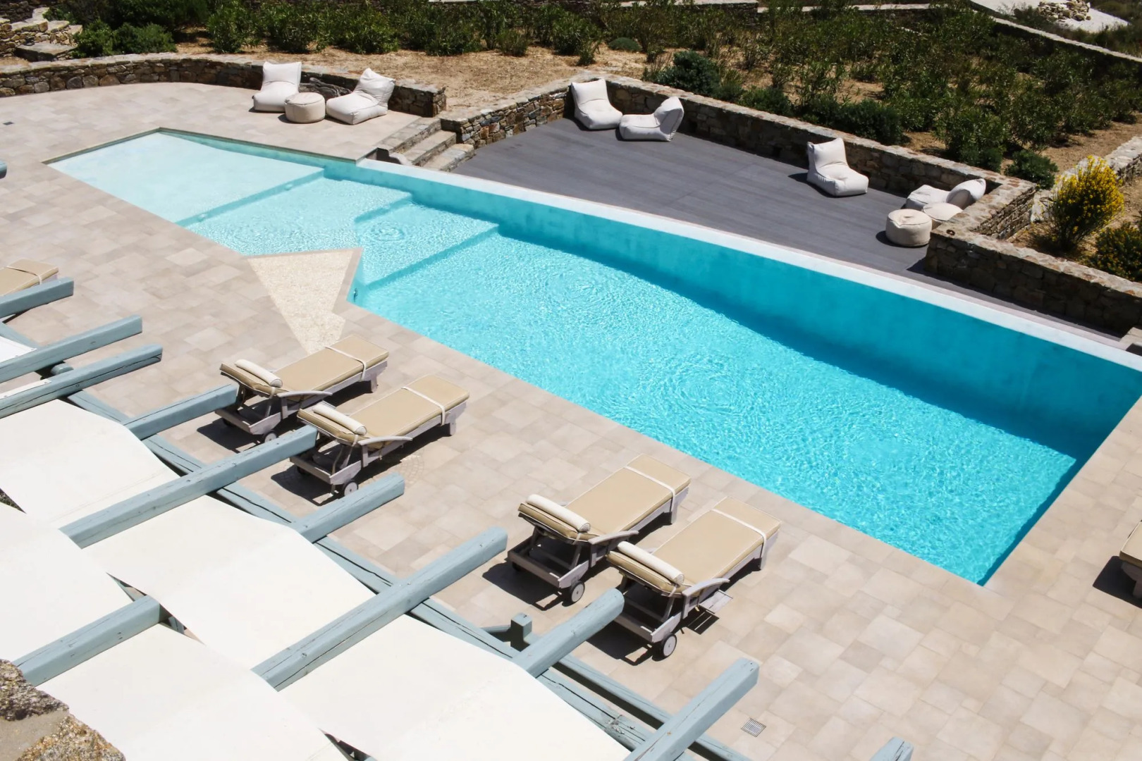 Niriides Luxury Homes