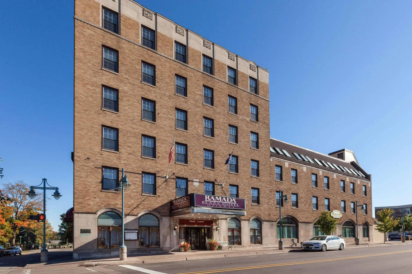 Ramada Plaza Hotel Ojibway