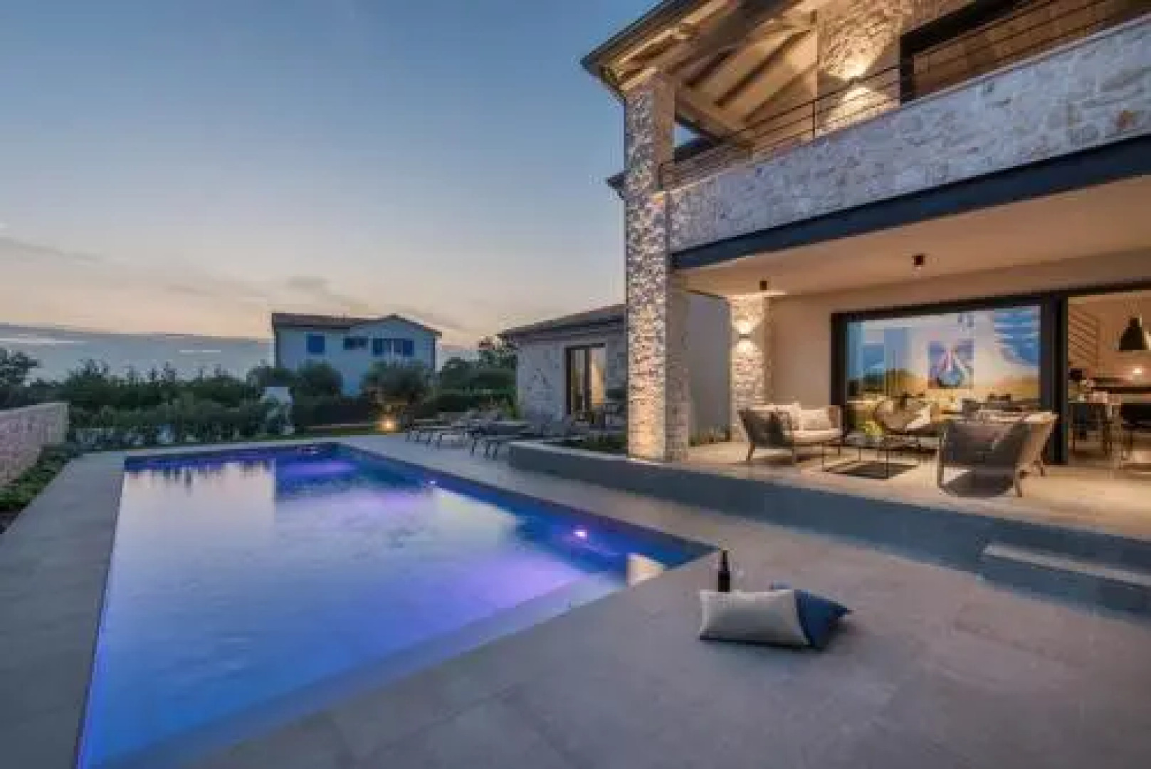 Exclusive Living Villas