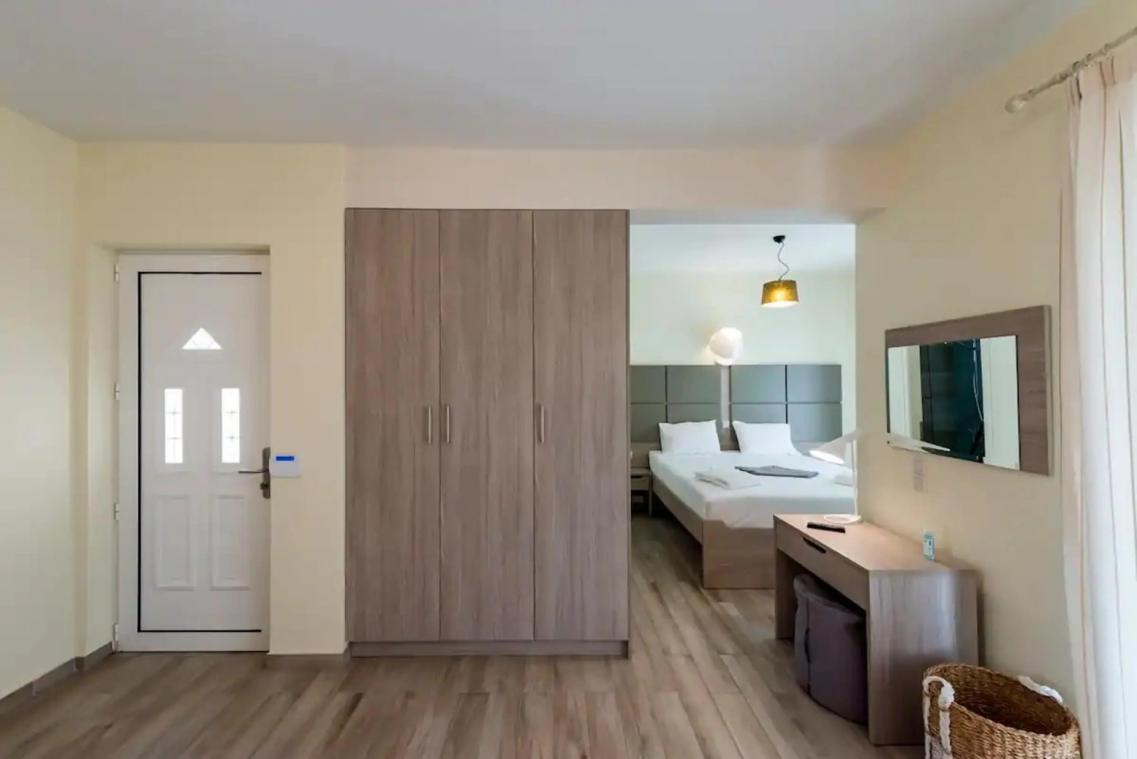 Venus Villa with Private Pool, 2min to the Beach