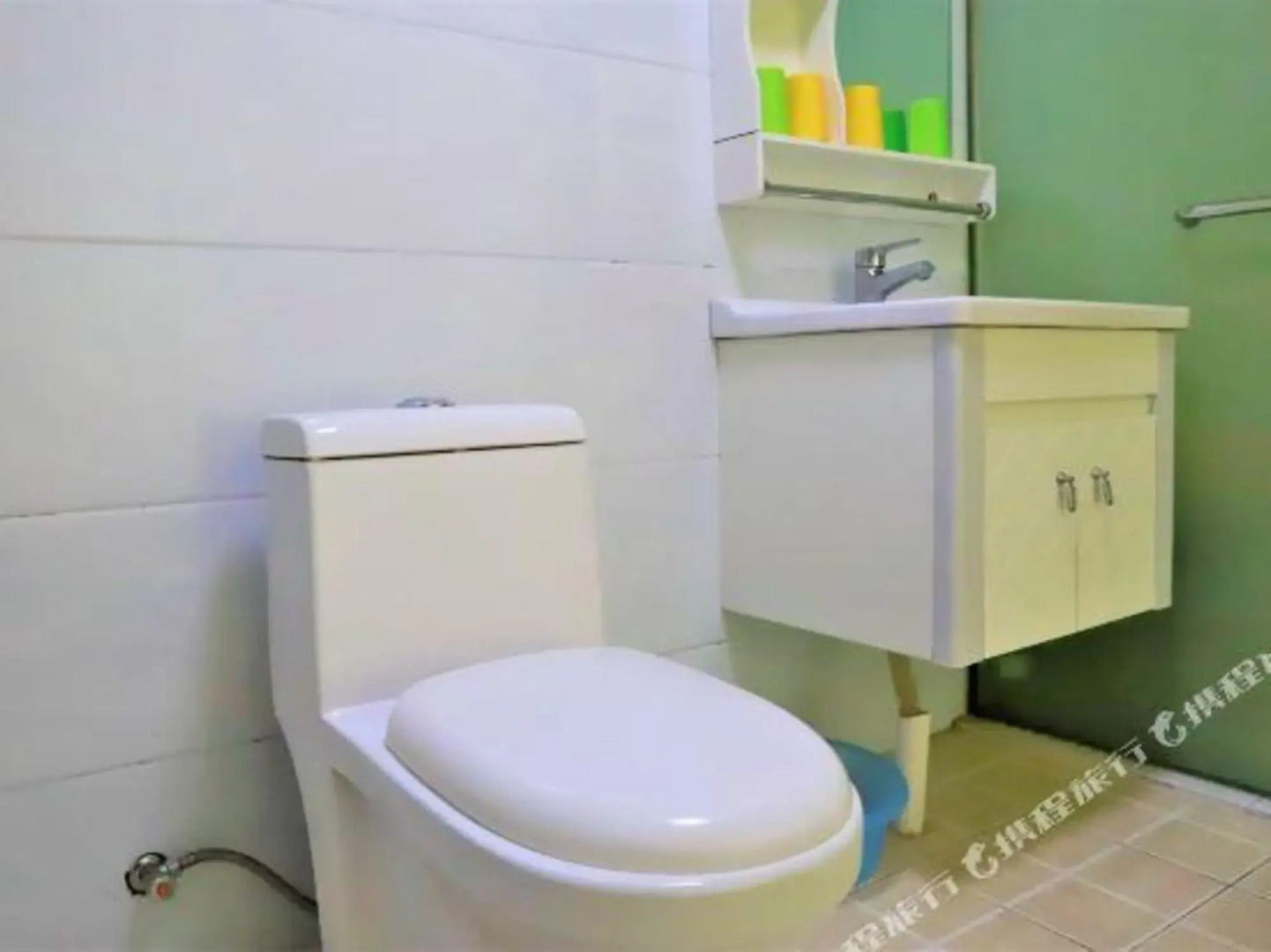 Shennongjia Hotel (Currently unavailable)