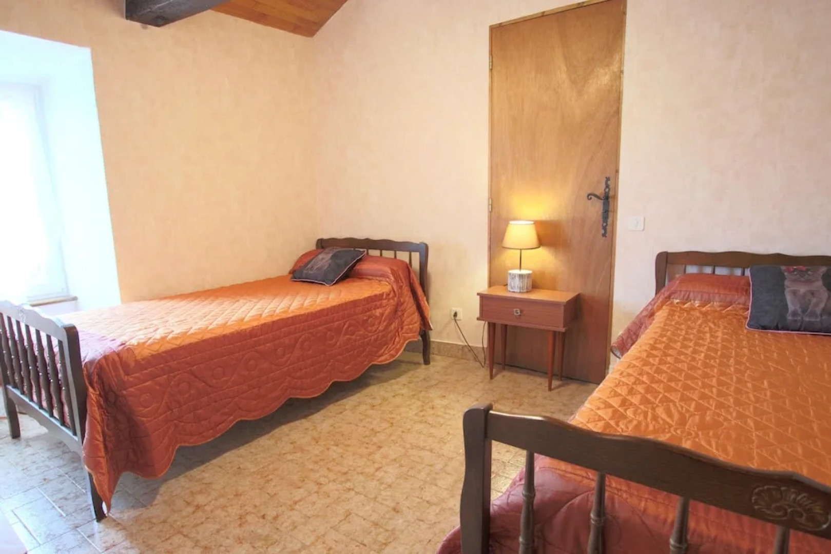 House With 3 Bedrooms in Gravières, With Wonderful Mountain View, Pool