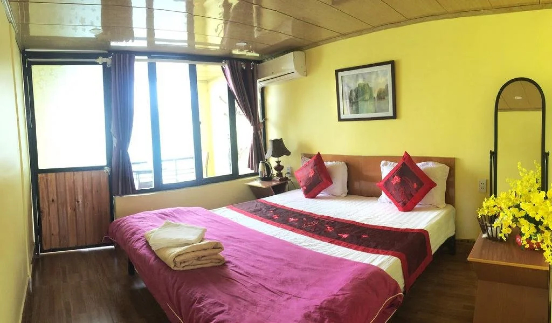 Le Pont Bungalow Hostel