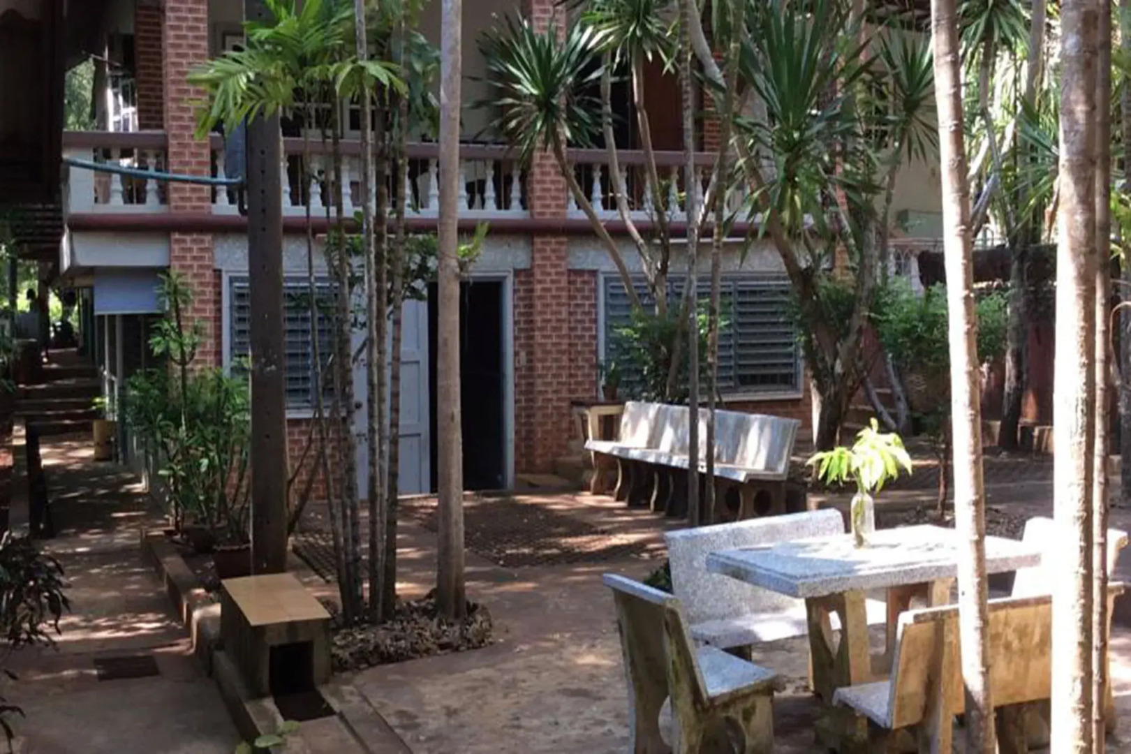 Sam's Jungle Guesthouse