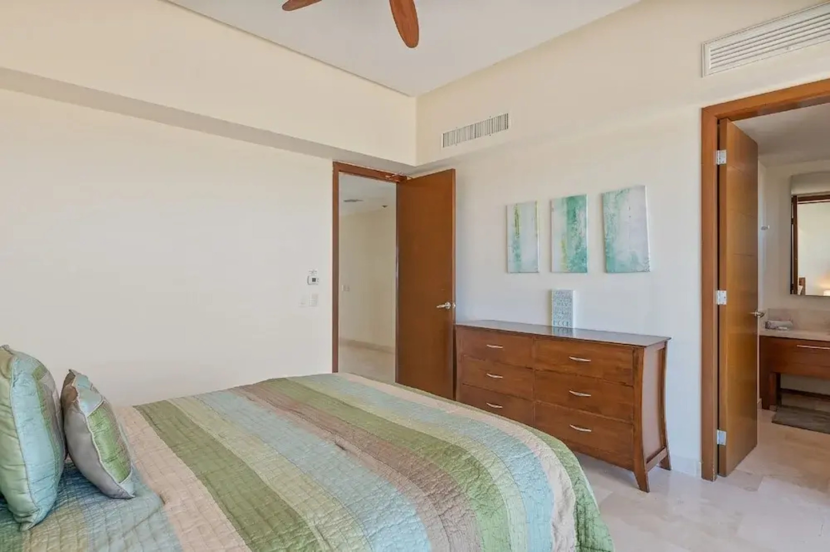 Encanto Living 1101 -2BR by Kivoya