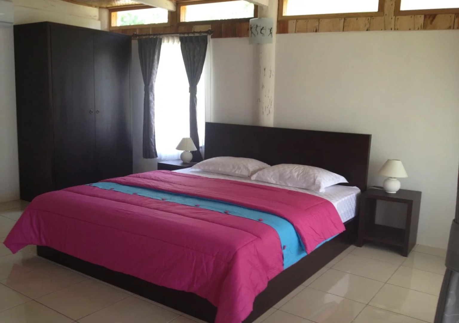 Pondok Anggrek Putih