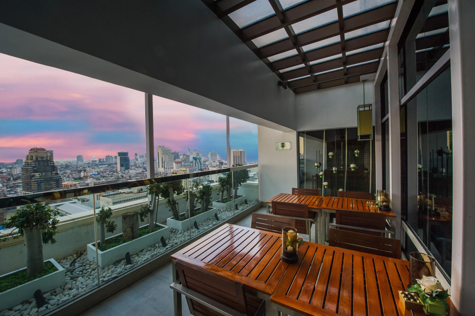 Holiday Inn Bangkok Silom by IHG