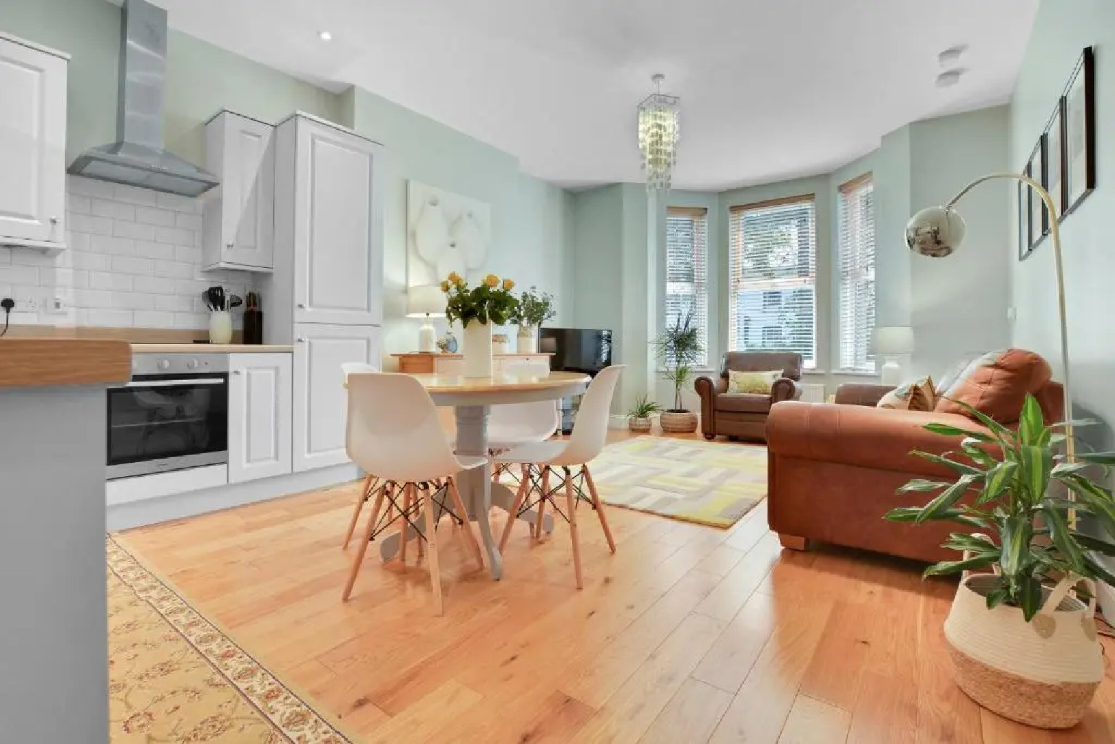 Quay House, North Coast 6 Bedroom Holiday Home