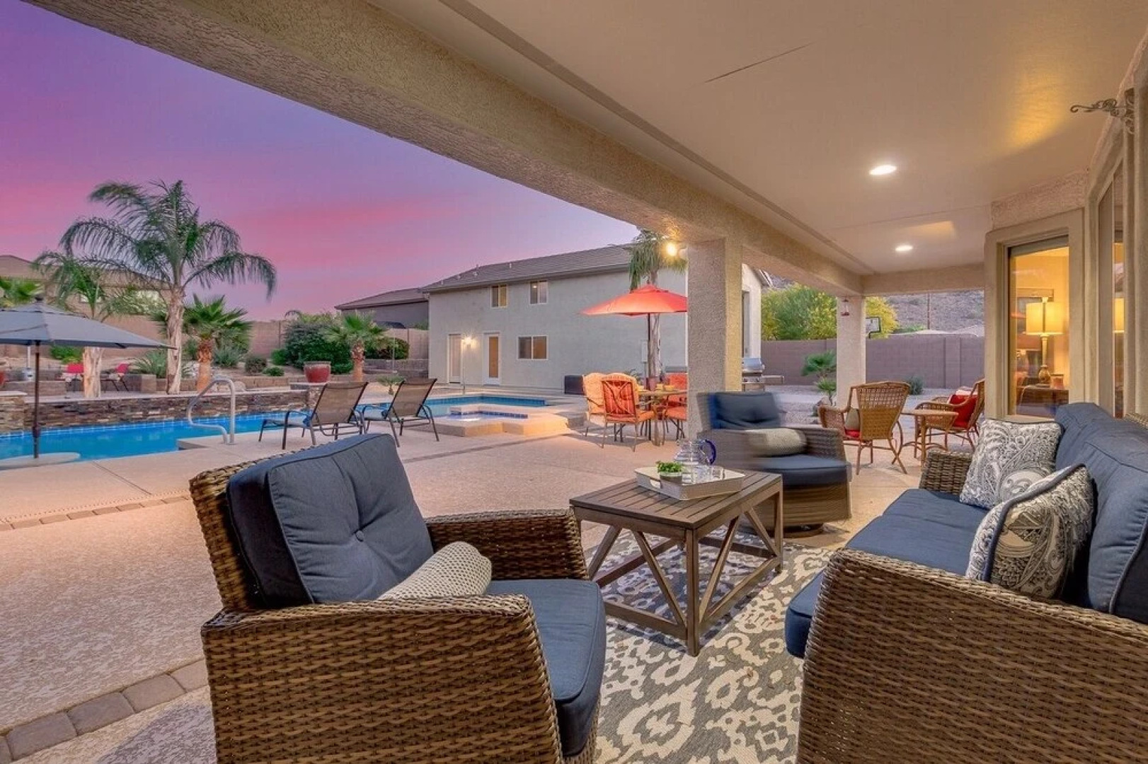 Oasis in The Desert! 5 Bedrooms, 3 Baths, Heated Resort Pool and Spa! Separate Casita! by Redawning