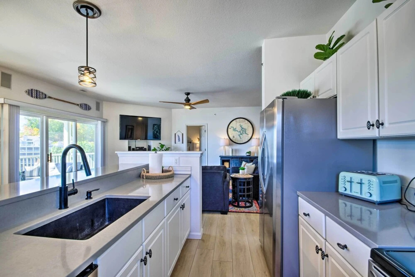 Boat Slip + Pool Access: Lake Ozark Condo!