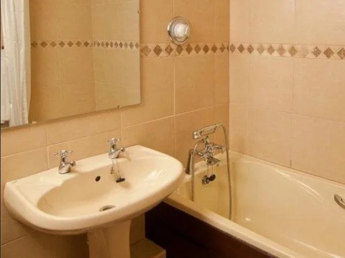 The Fat Lamb Country Inn and Nature Reserve