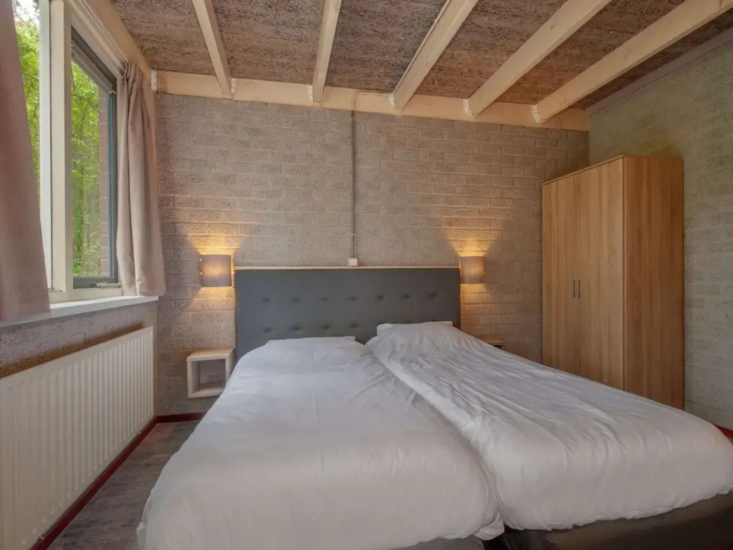 Restyled Bungalow with Dishwasher near Nature Reserve