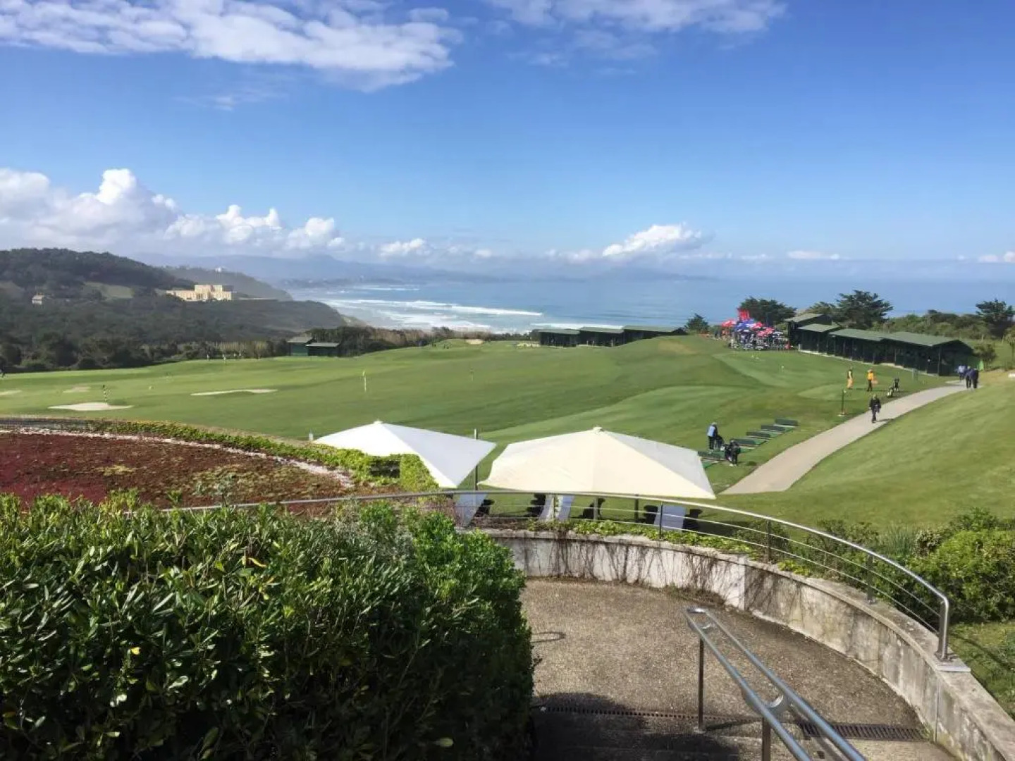 SEIGNOSSE PLAGES: Beau Studio équipé avec terrasse face aux dunes