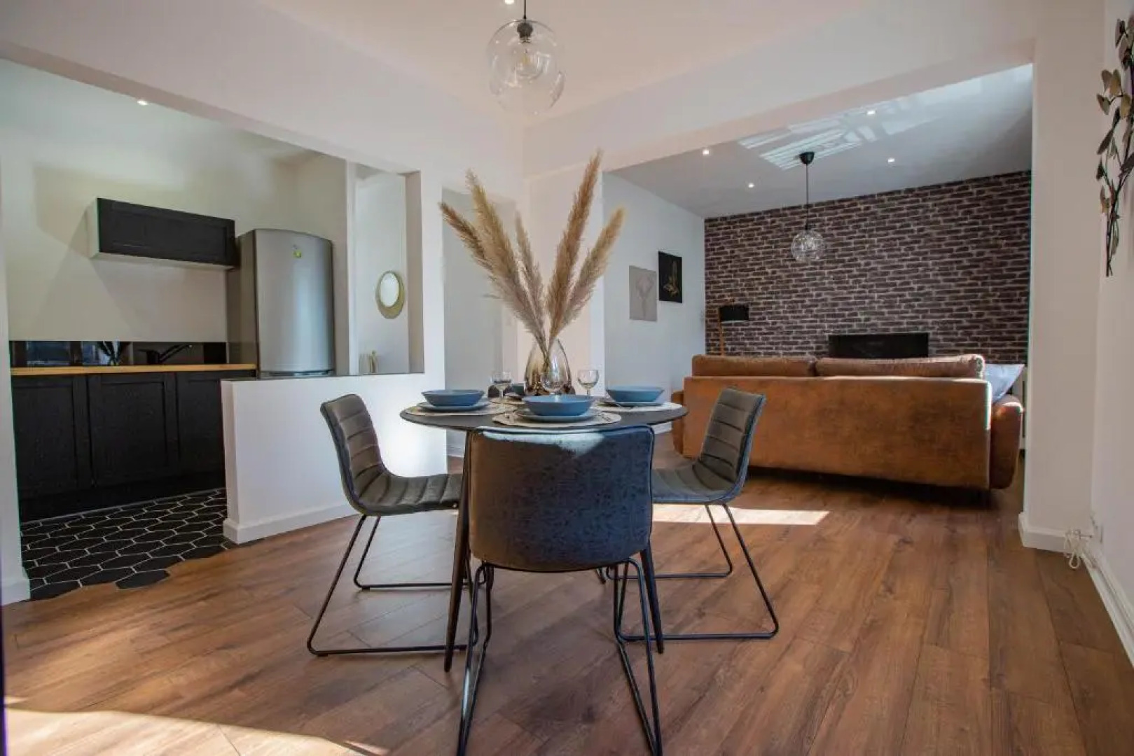 Hyper centre, Bord du canal, Cosy, fibre, parking privée, 1 a 4 pers