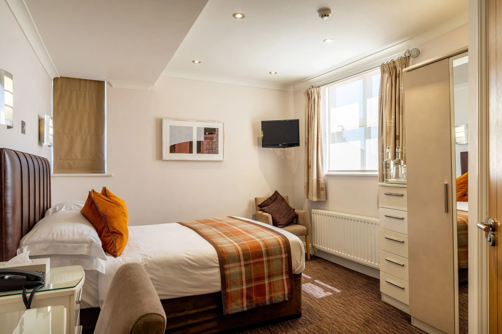 The Inn Boutique Hotel Bar and Restaurant