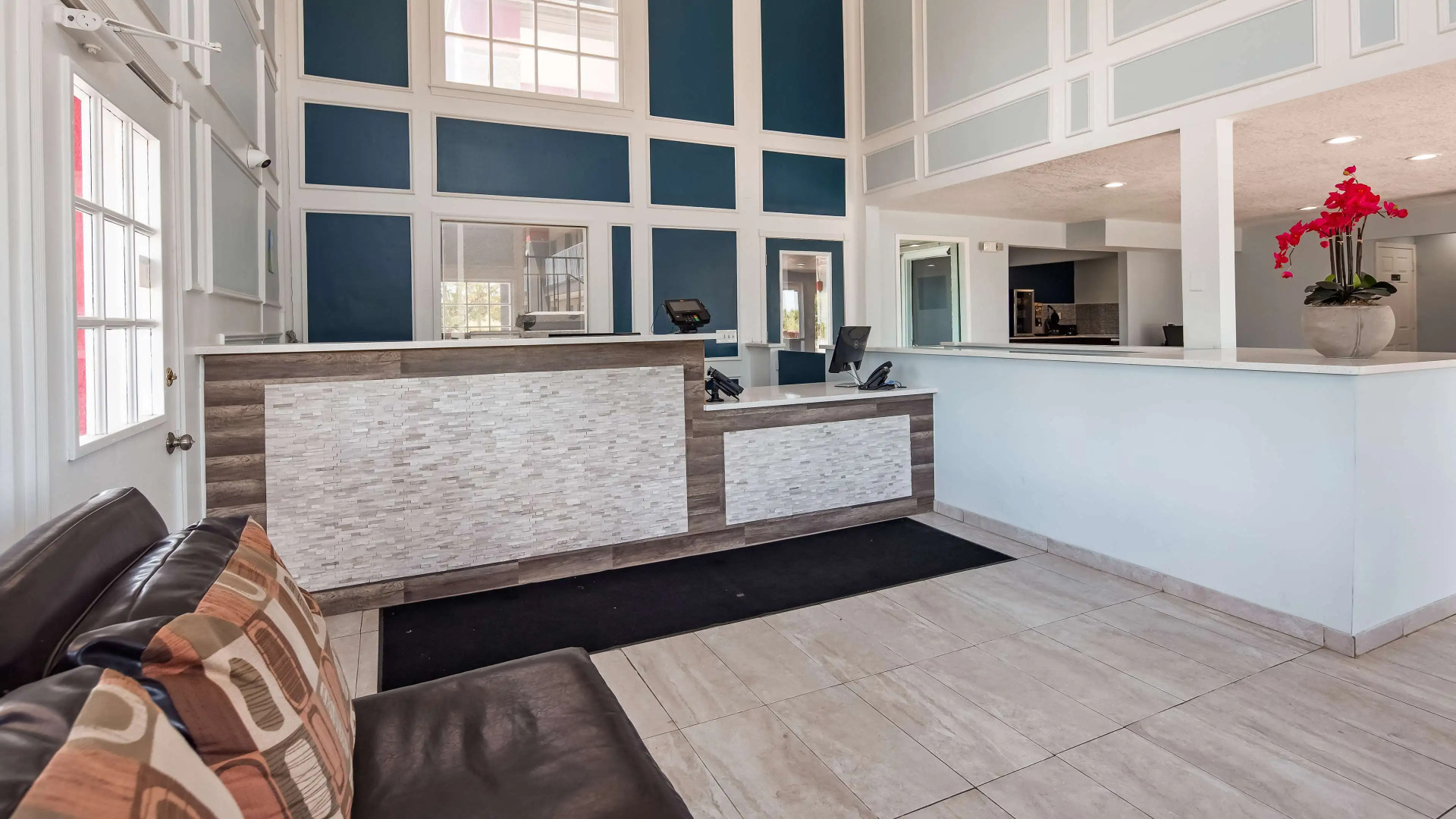 SureStay Hotel by Best Western Olathe