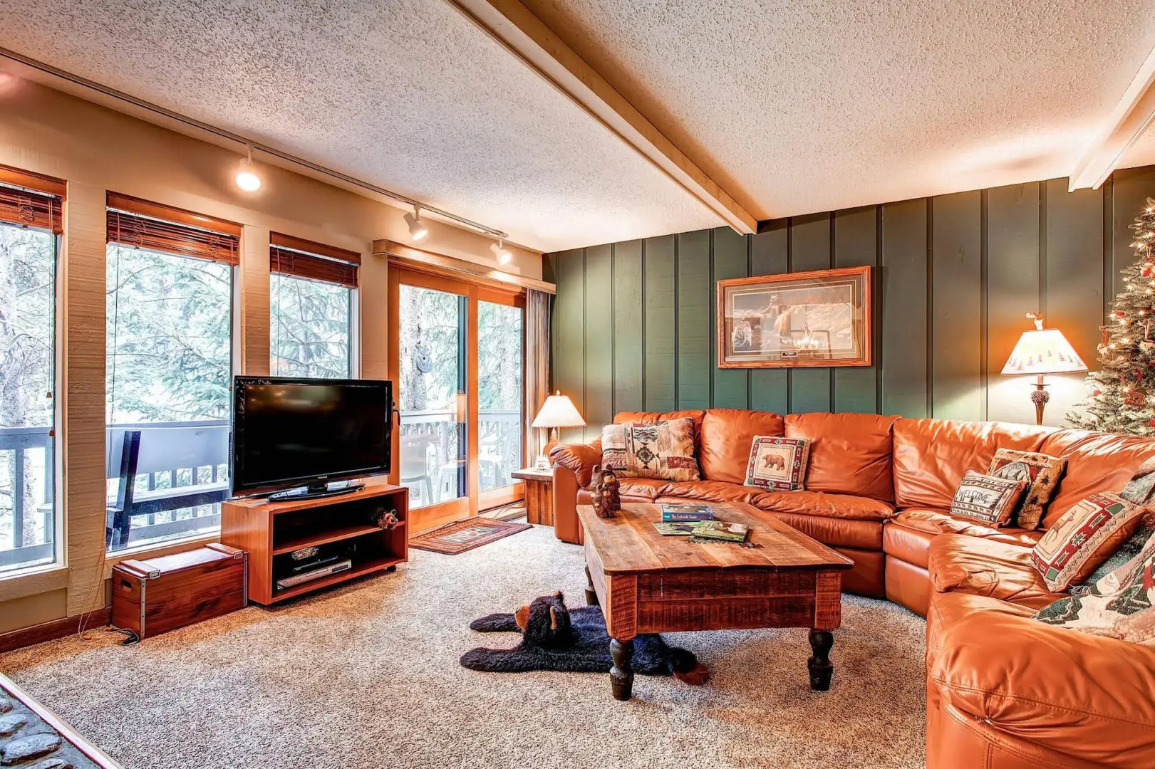 Tannenbaum Condominiums by Ski Country Resorts