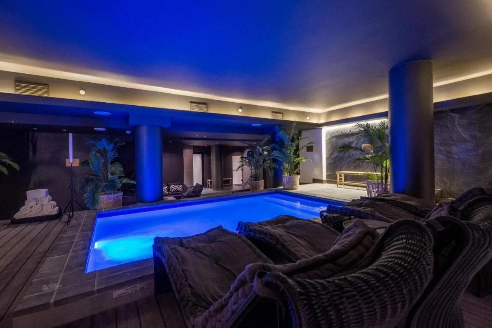 The Capital 15 on Orange Hotel & Spa