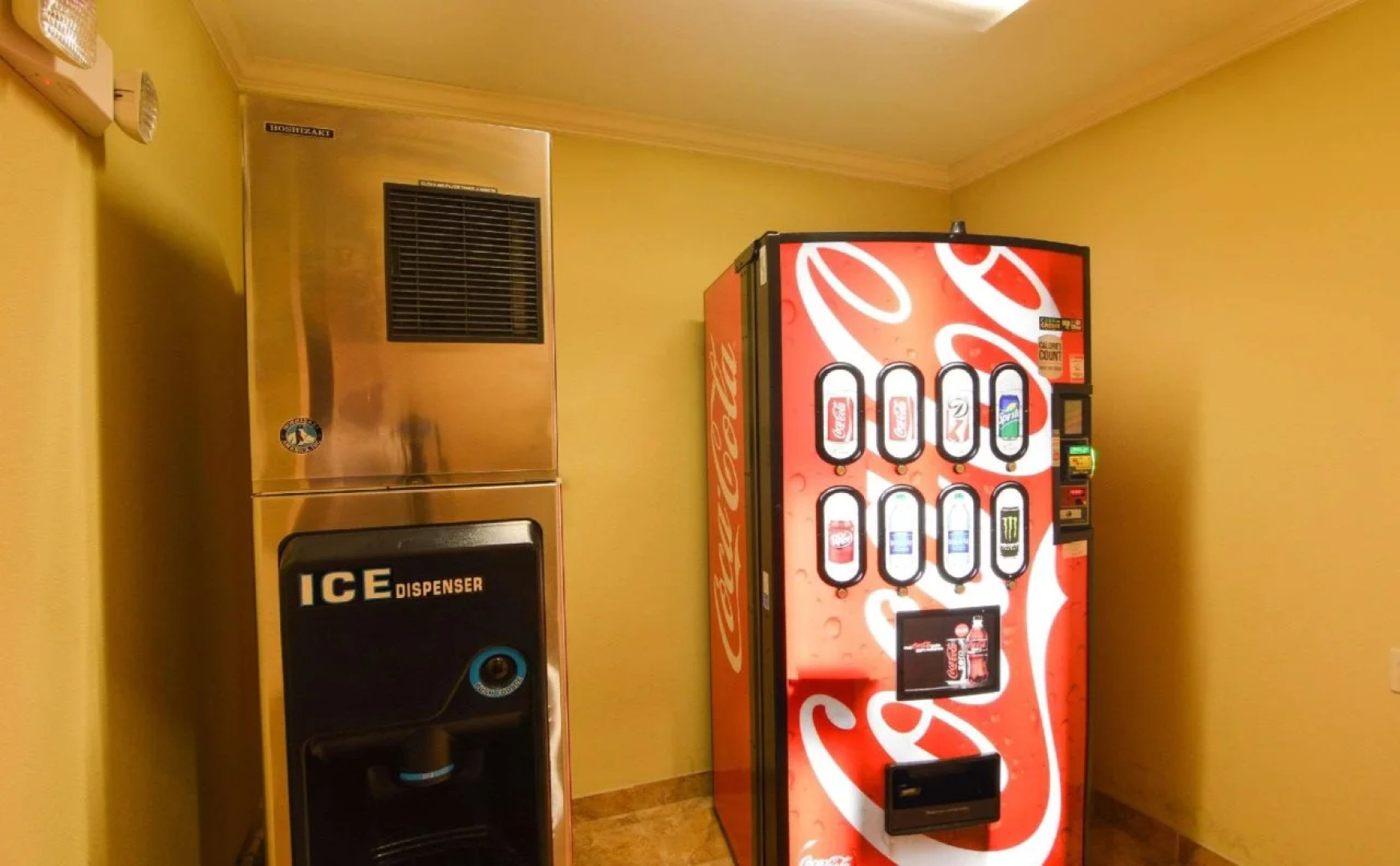 Comfort Inn & Suites Fort Worth - Fossil Creek
