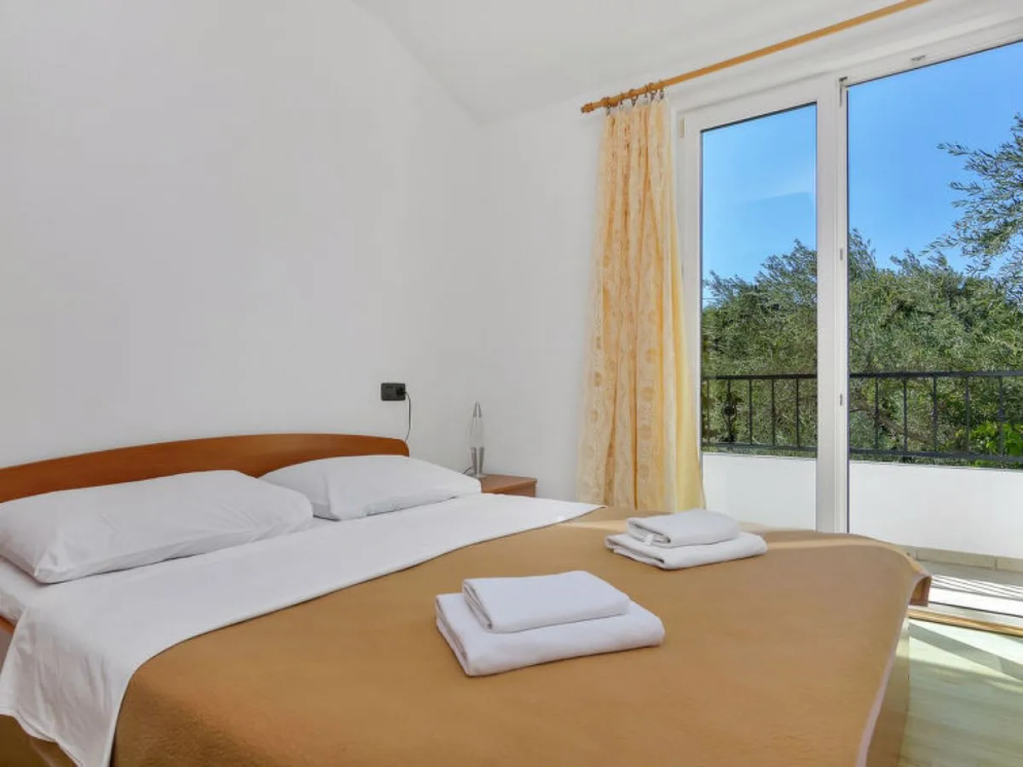 Apartment Rubin Hvar/Pokrivenik 10208