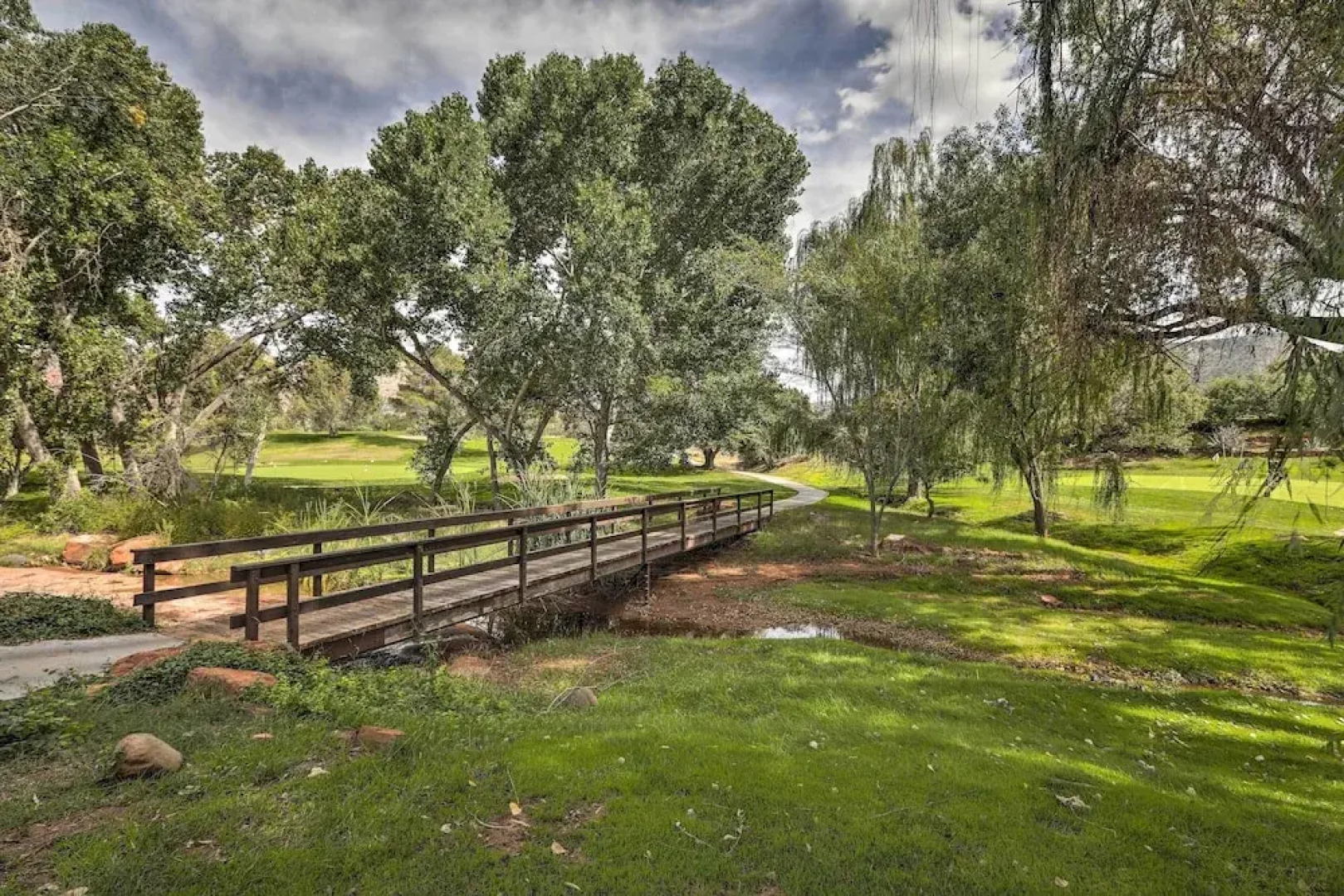 Sedona Home w/ Golf Course View & Pool Access!