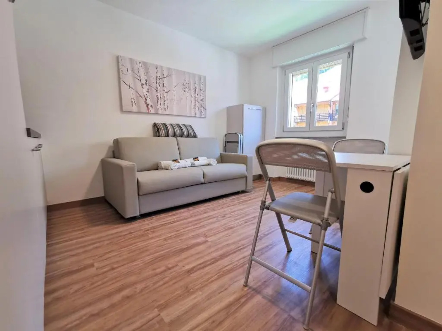 Hostdomus - Smart Tech Apartment