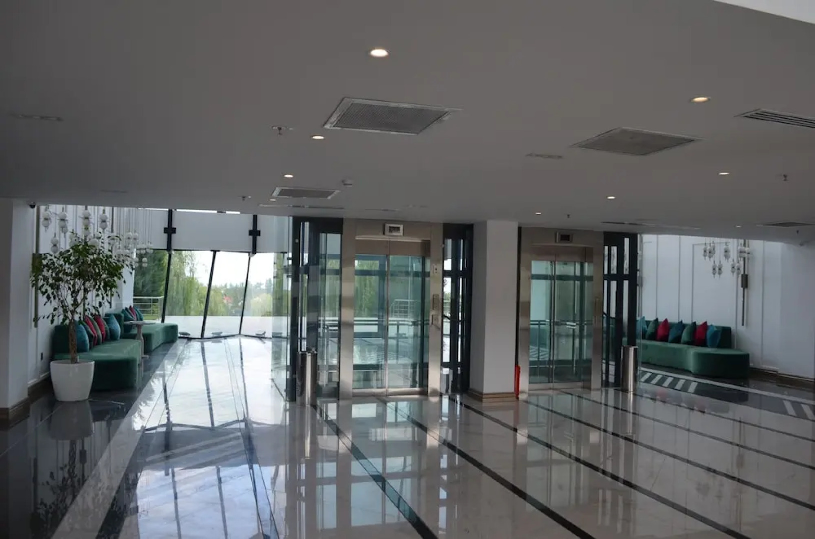 Отель Arena Grand