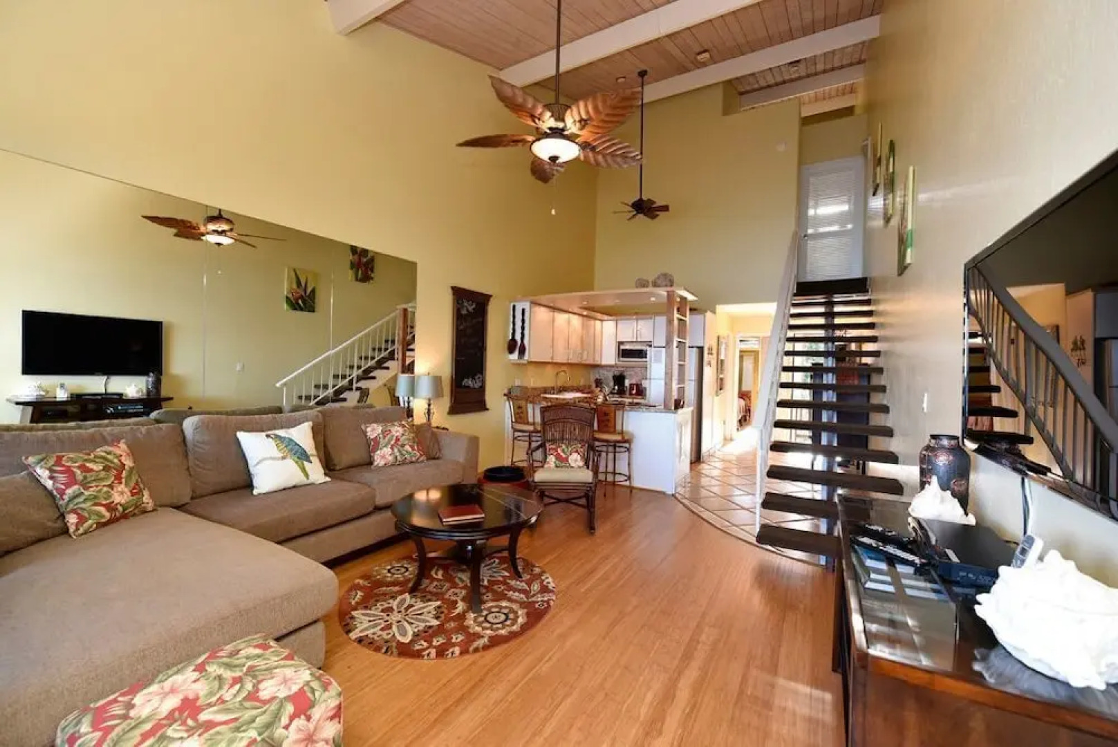 Kulakane 307 by RedAwning