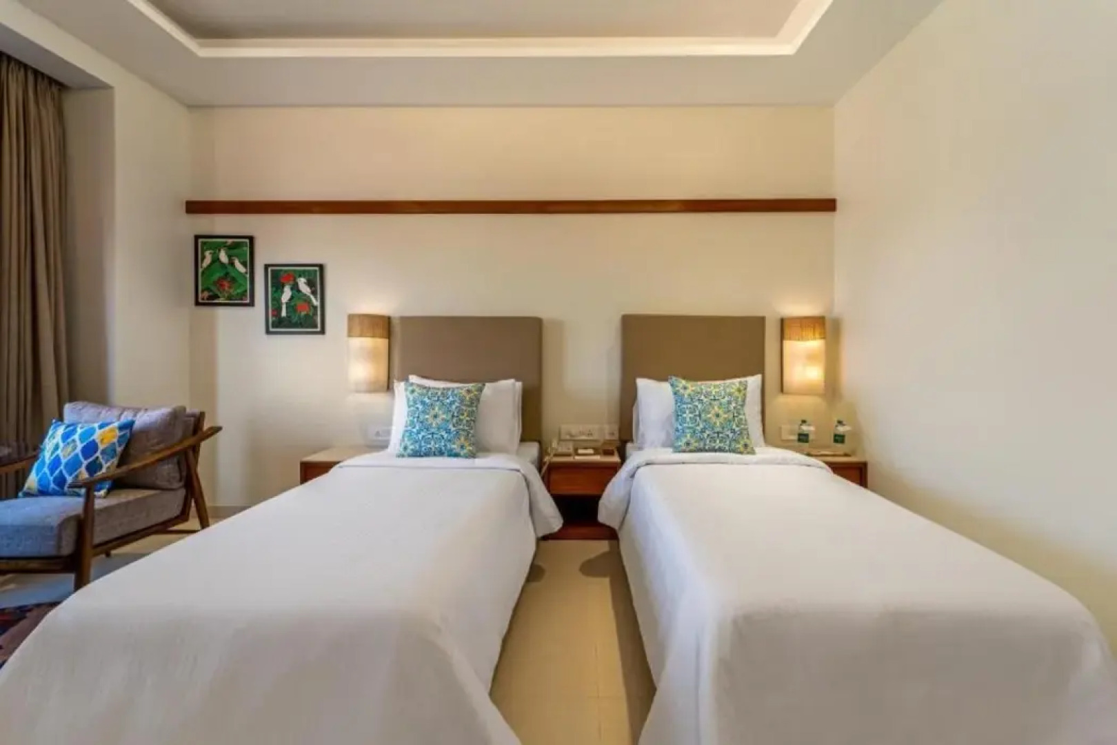 Shyama Sarovar Portico