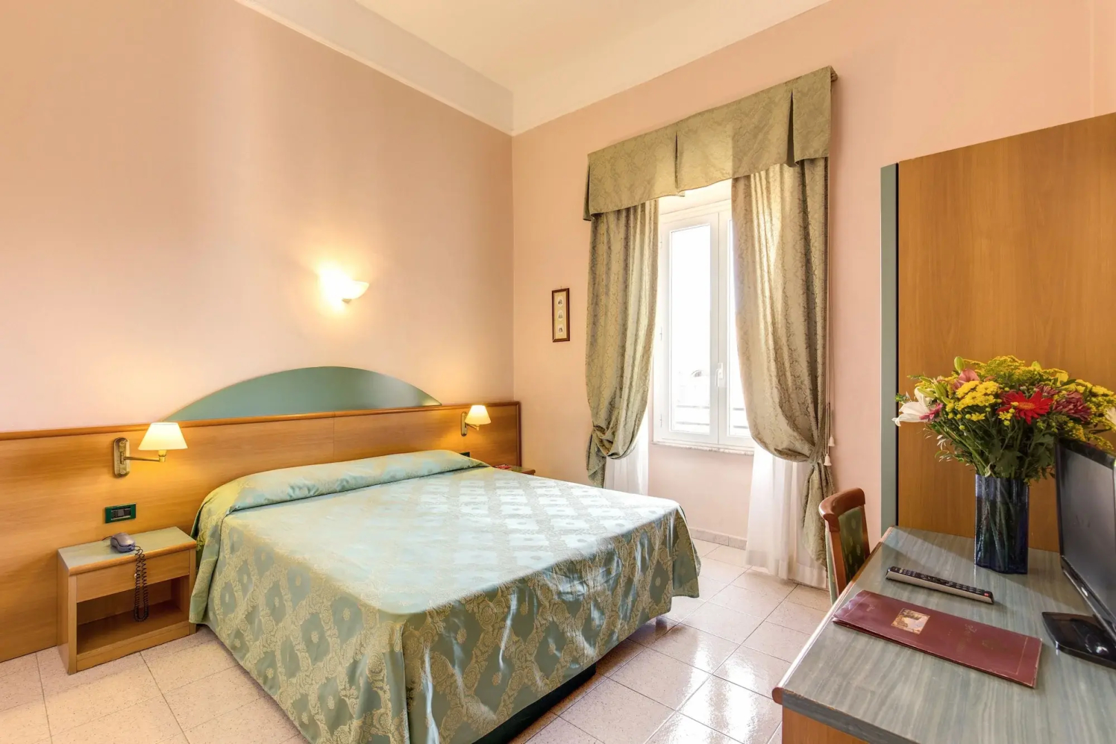 Hotel Contilia