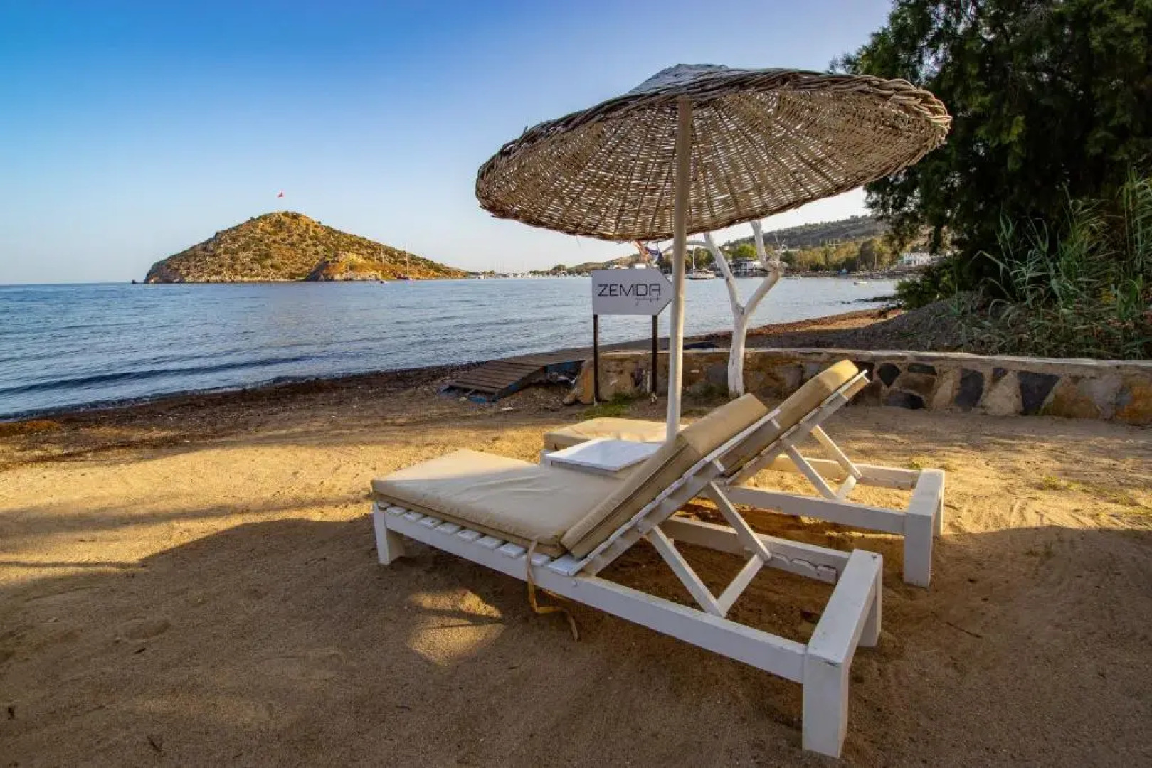 Ladonia Hotels Zemda